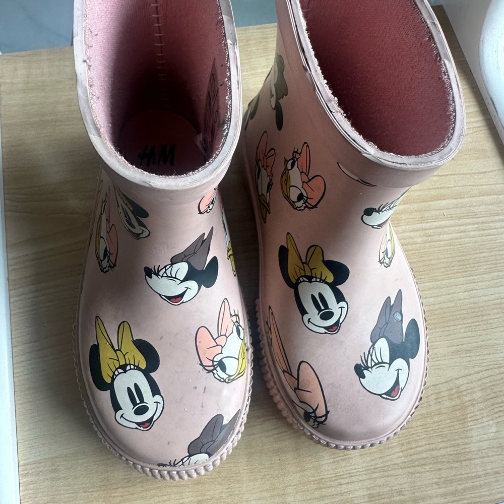 Pink Minnie Mouse Rain Boots